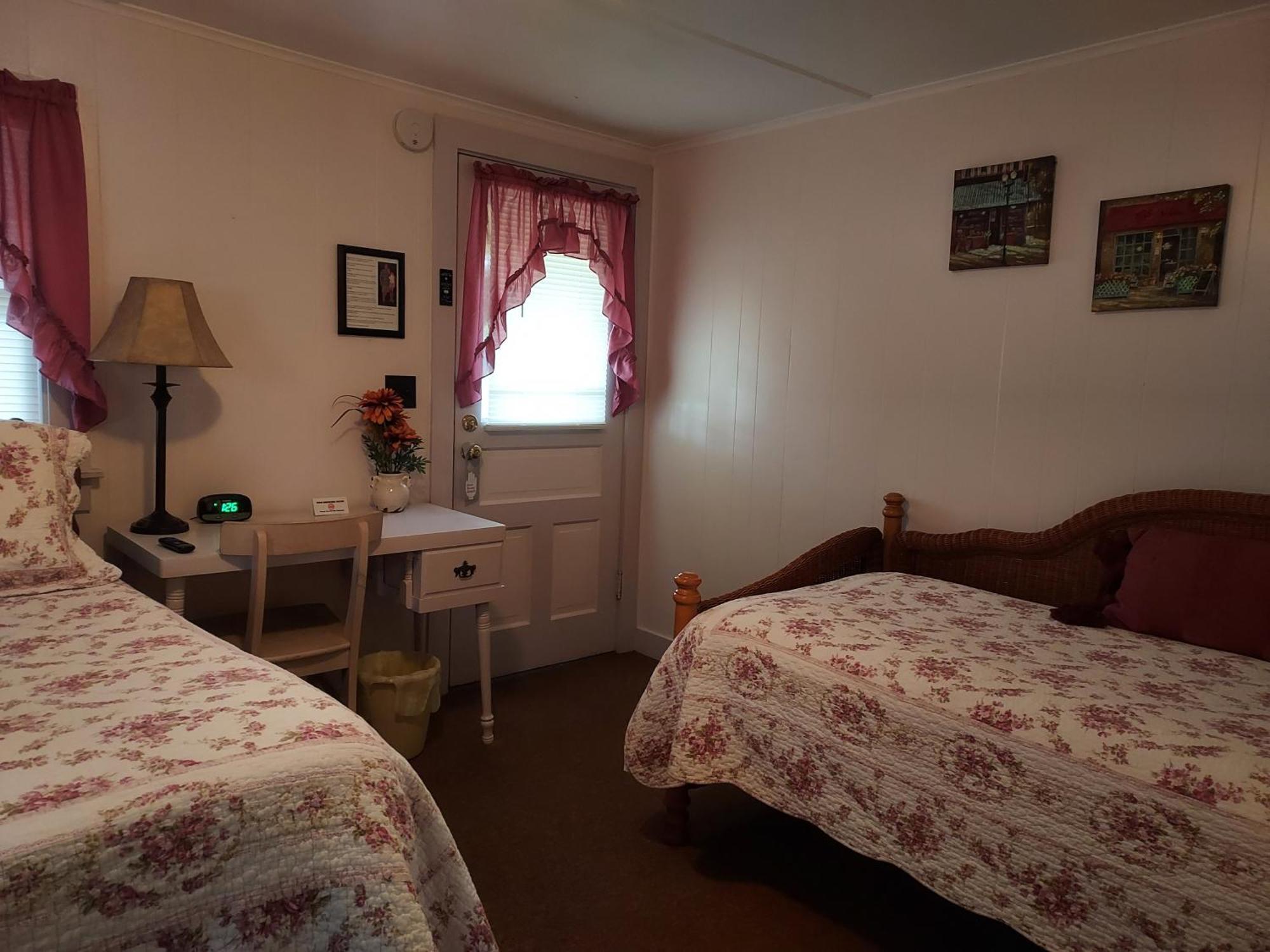 Serenity Motel Shaftsbury Luaran gambar
