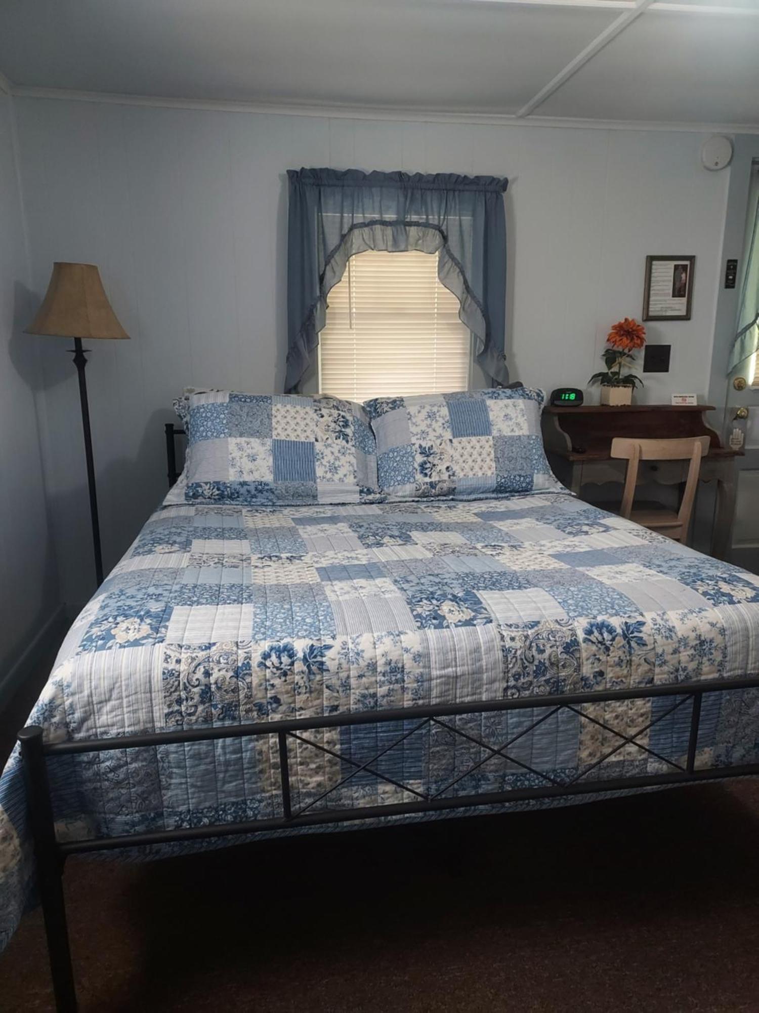 Serenity Motel Shaftsbury Luaran gambar