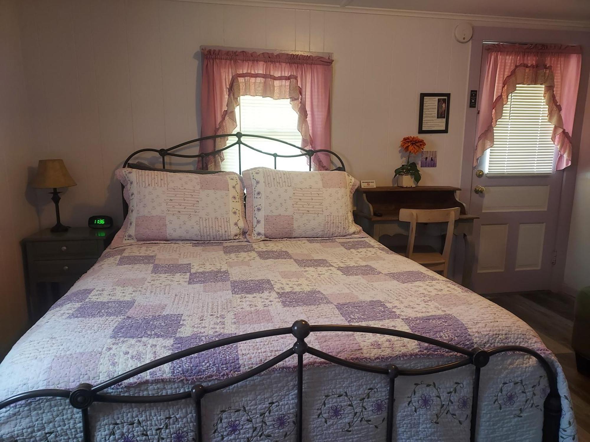 Serenity Motel Shaftsbury Luaran gambar