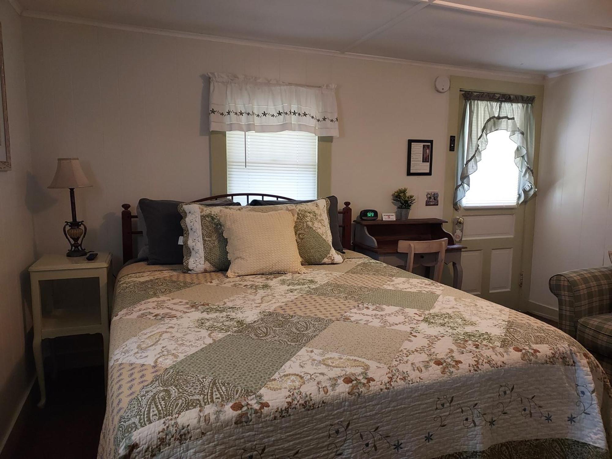 Serenity Motel Shaftsbury Luaran gambar